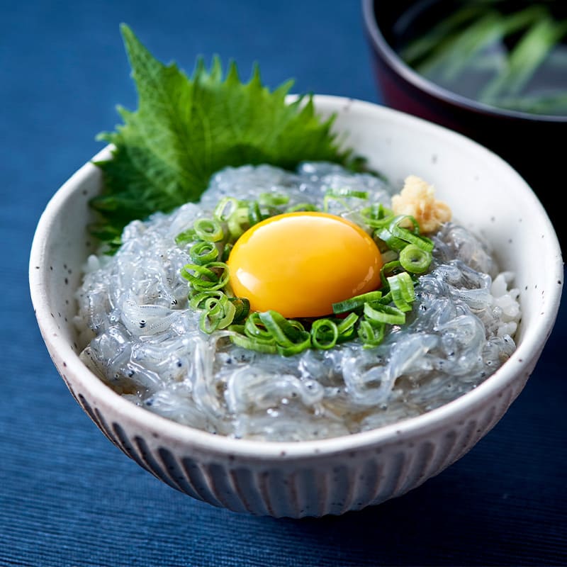 生しらす丼